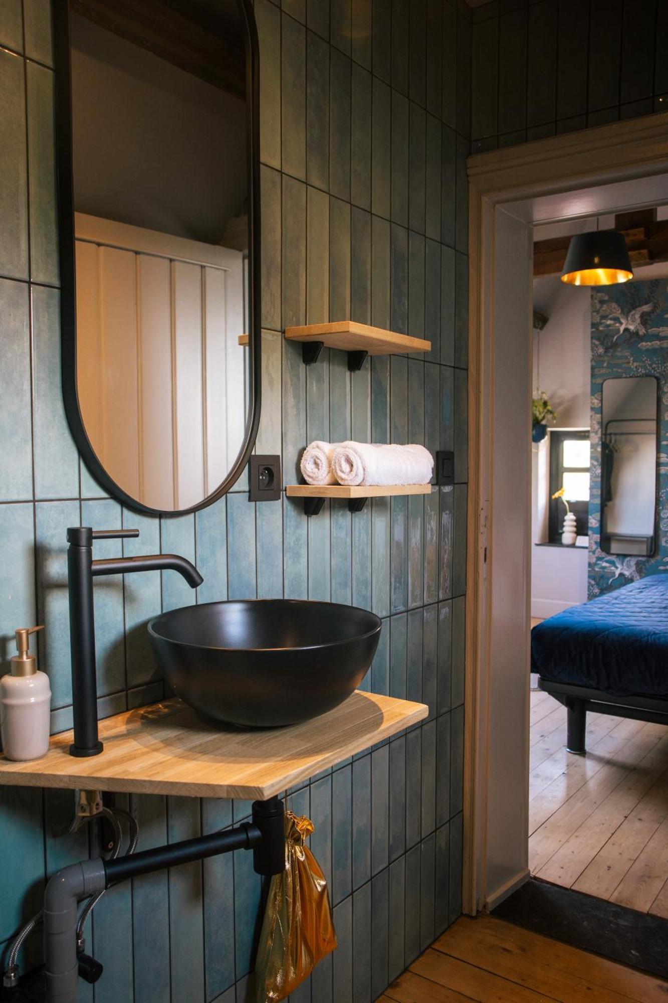 B&B Het Notarishuis - Authentiek Verblijf Nabij Maastricht Voeren Ngoại thất bức ảnh